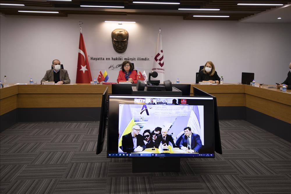 Üniversitemiz ile Ukrayna Flight Academy of National Aviation Üniversitesi Arasında İş Birliği Protokolü İmzalandı  