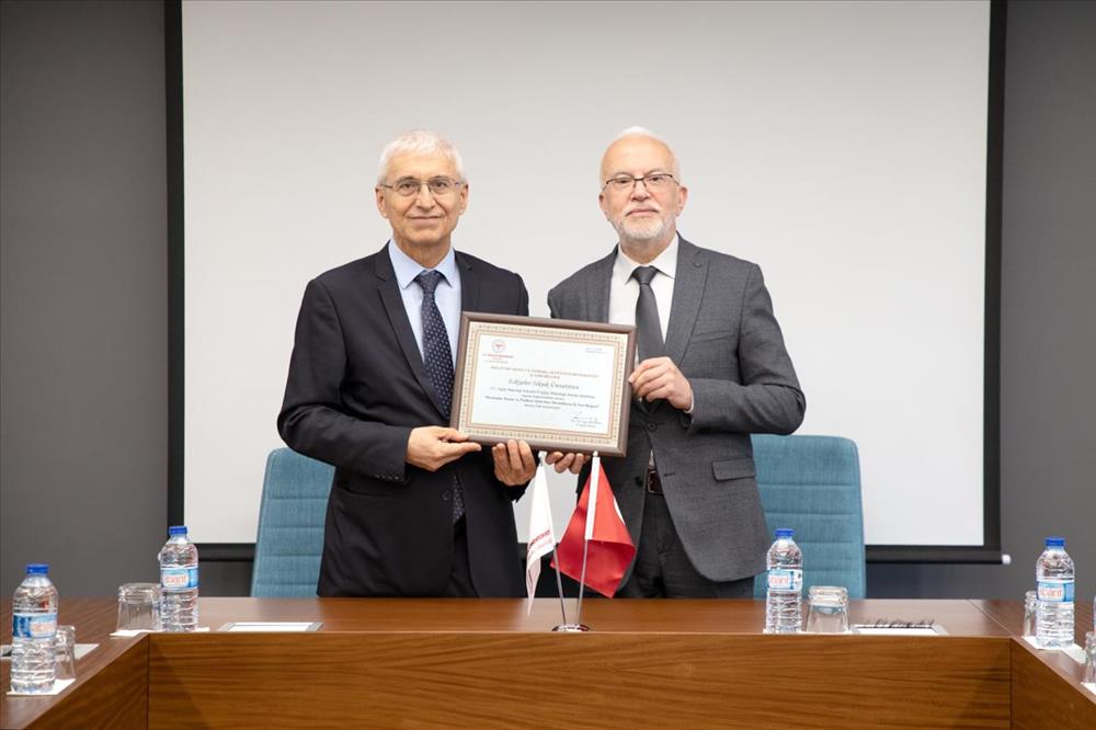 Eskişehir Teknik Üniversitesinin “Beslenme Dostu ve Fiziksel Aktiviteyi Destekleyen İşyeri” Belgesi Yenilendi