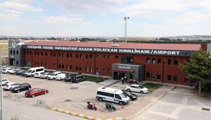 Yılın İlk Hac Kafilesi ESTÜ Hasan Polatkan Havalimanından Uğurlandı