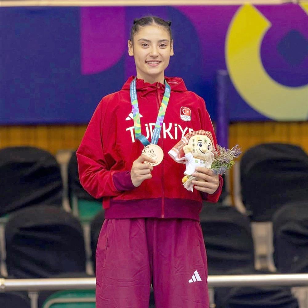 Eskişehir Teknik Üniversitesi Öğrencisi Sıla Nur GENÇER’den Uluslararası Başarı