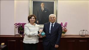 Rektör ÖZCAN’dan Eskişehir Büyükşehir Belediye Başkanı ÜNLÜCE’ye Hayırlı Olsun Ziyareti