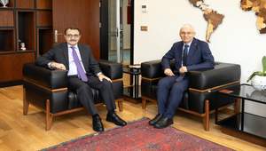 TBMM Yapay Zekâ Araştırma Komisyonu Üyesi ve AK Parti Eskişehir Milletvekili Fatih DÖNMEZ, Eskişehir Teknik Üniversitesini Ziyaret Etti