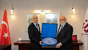 Eskişehir Milletvekili Prof. Dr. Nabi Avcı’dan Rektör Prof. Dr. Adnan Özcan’a Hayırlı Olsun Ziyareti 