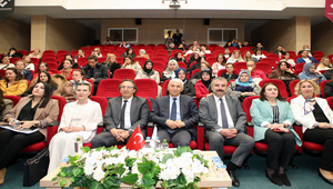 2025 Aile Yılı Kapsamında ESTÜ, “Güçlü Aile-Güçlü Gelecek: Uzman Yaklaşımlar” Paneline Ev Sahipliği Yaptı