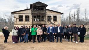 ESTÜ Lisansüstü Öğrencilerinden Mihalıçcık’a Anlamlı Kültürel Miras Ziyareti