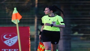 ESTÜ Spor Bilimleri Fakültesi Spor Yöneticiliği Anabilim Dalı Araş. Gör. Merve TURAN FIFA Kadın Yardımcı Hakemi Ünvanı ile Uluslararası Başarıya İmza Attı