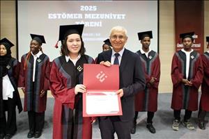 a9afe1e6-b05c-4cba-a5c7-e4de39eaf55e-8k7a8716.jpg